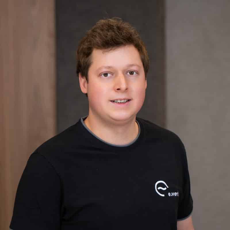 Klemens Zathamer, Mitarbeiter bei der Elektrowerkgenossenschaft Hopfgarten in Defereggen