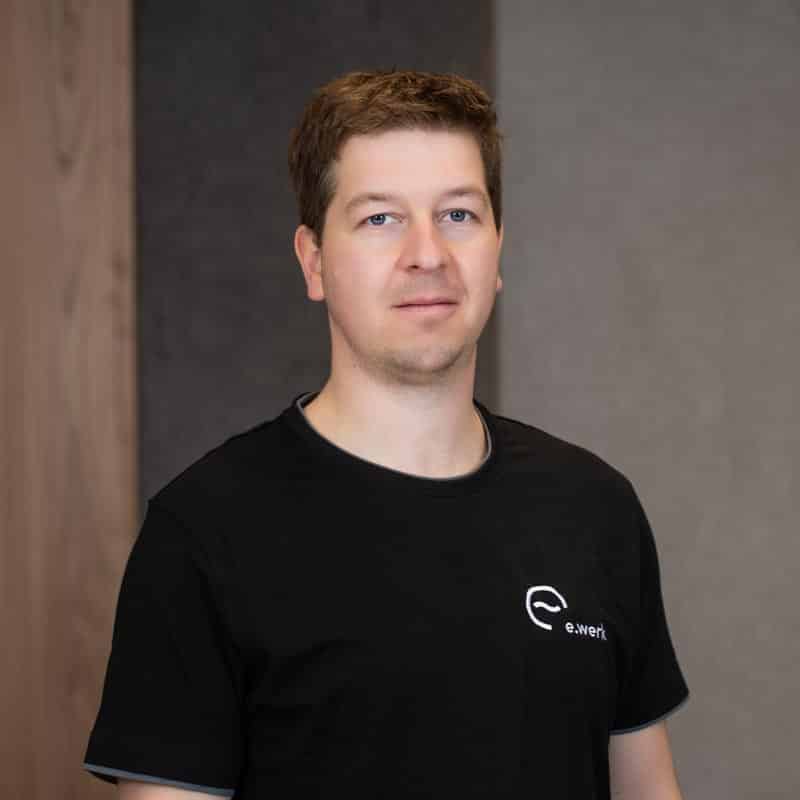 Clemens Blasisker, Mitarbeiter bei der Elektrowerkgenossenschaft Hopfgarten in Defereggen