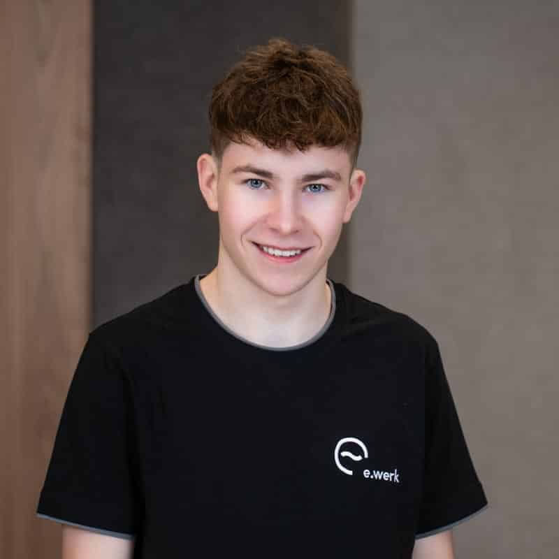 Luca Ladstätter, Mitarbeiter bei der Elektrowerkgenossenschaft Hopfgarten in Defereggen
