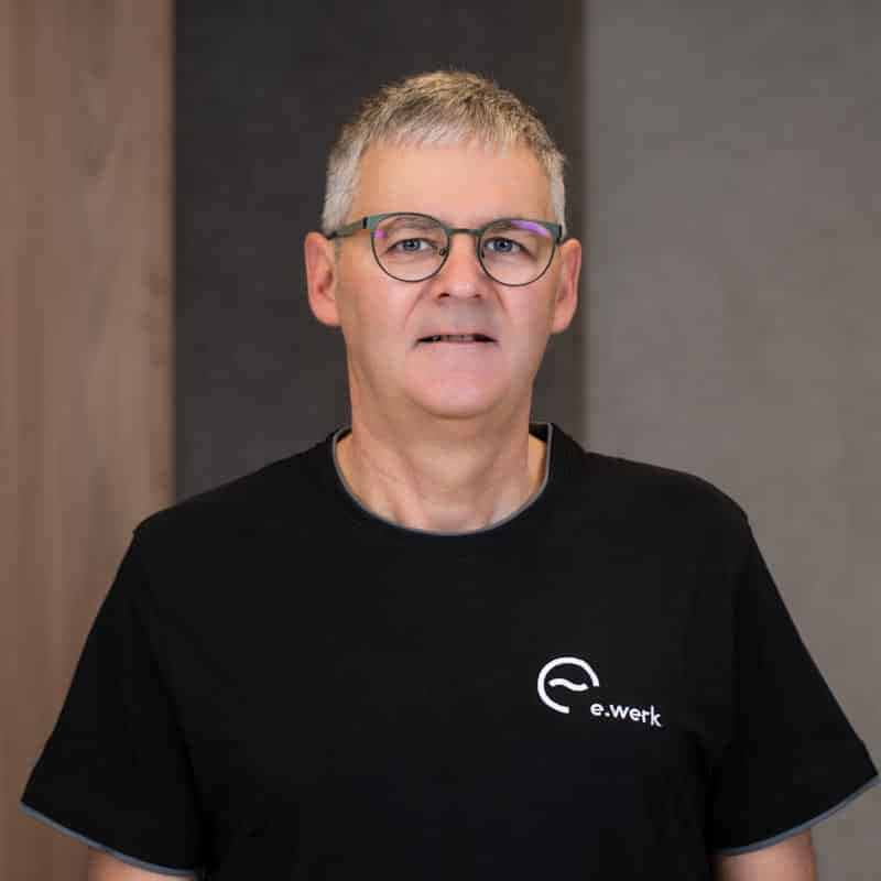 Helmut Ortner, Mitarbeiter bei der Elektrowerkgenossenschaft Hopfgarten in Defereggen